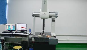 雙色模具廠家引進高科技設備保障品質